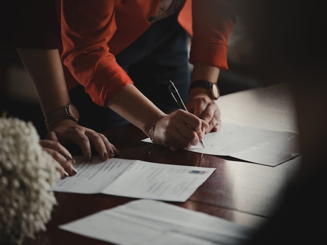 Portage salarial ou microentreprise : que chosir ?